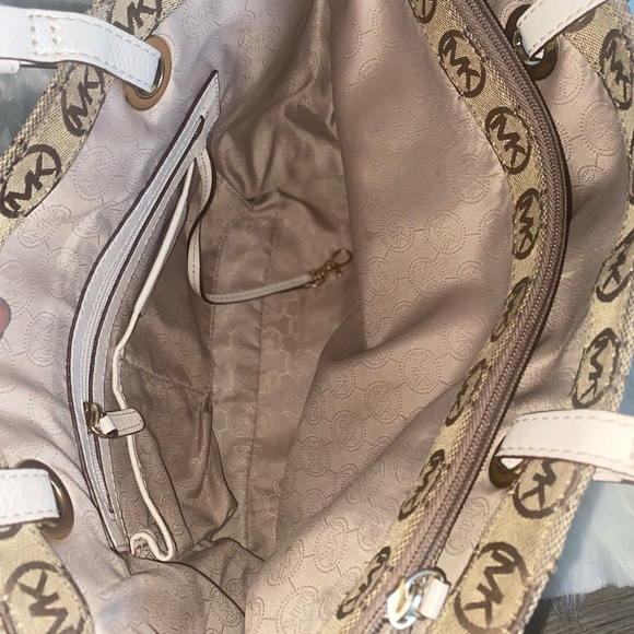 Michael Kors Bag - Picture 5 of 5